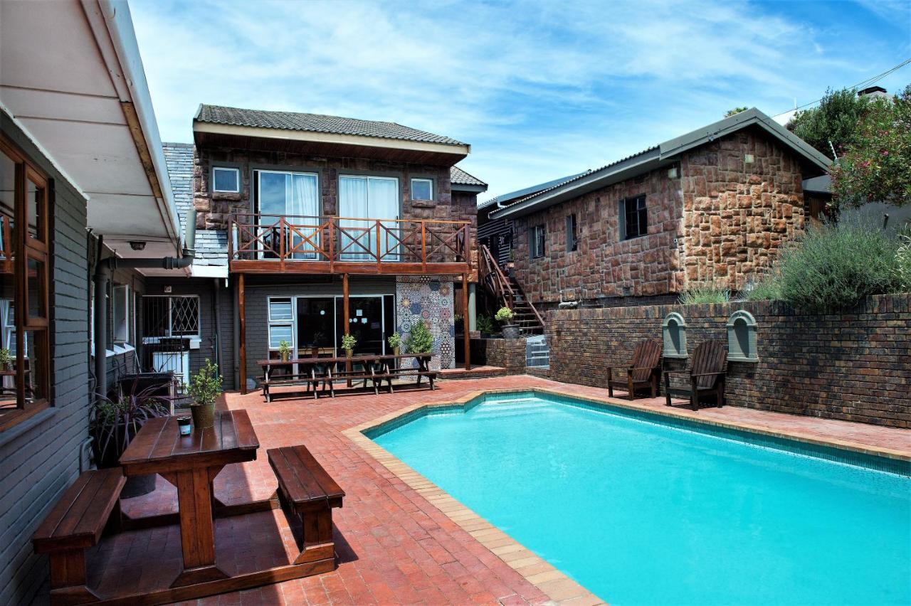 Lungile Backpackers Lodge Humewood Экстерьер фото