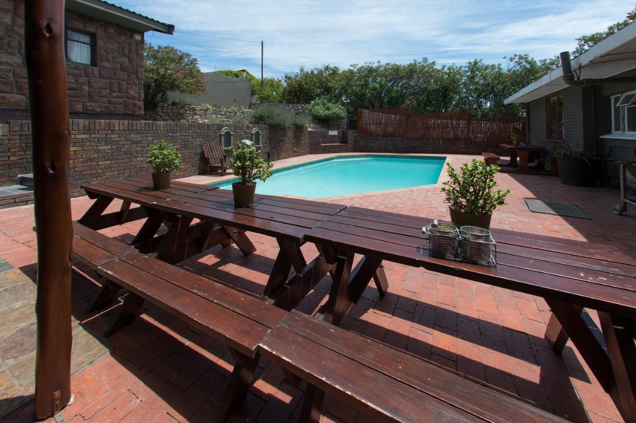 Lungile Backpackers Lodge Humewood Экстерьер фото