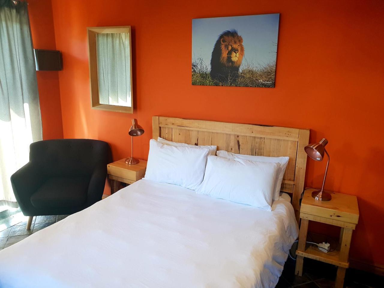 Lungile Backpackers Lodge Humewood Экстерьер фото